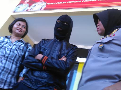 Tergiur Kemolekan Tubuh, ABG NekatTindih Kekasihnya Sampai Empat kali