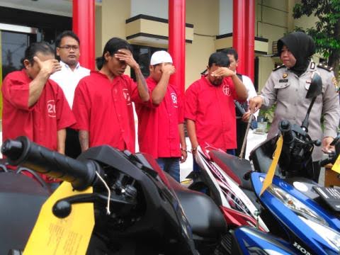 Jatanum Polrestabes Surabaya Bekuk Pelaku Curas Di Surabaya