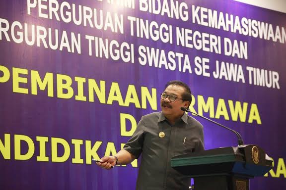 Take advantage of the Land Army, East Java Build cattle