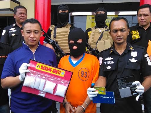 Diincar Lama, Pengedar Sabu Antar Kota Dibekuk Timsus Polrestabes Surabaya