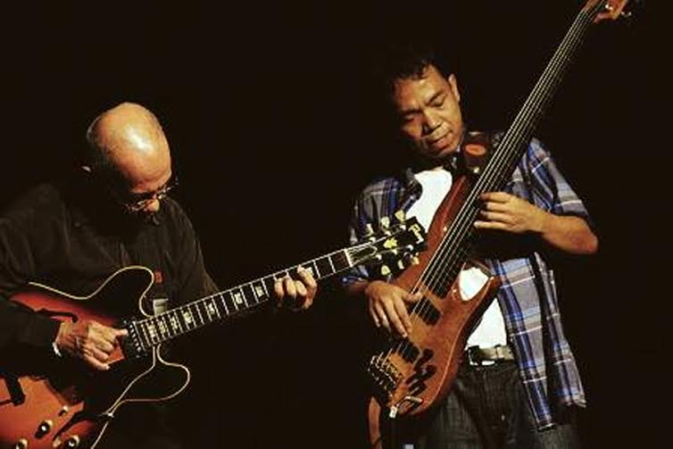 Konser Mahakarya Tembang 70-an Hibur Surabaya
