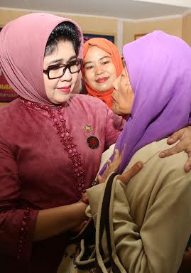 Palliative Pioneers Surabaya in Indonesia, Ms. Nina Soekarwo Exemplary Palliative East Java