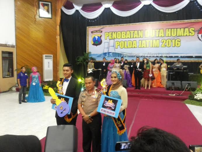 Pasangan Olga - Camelia Terpilih Menjadi Duta Humas Polda Jatim 2016