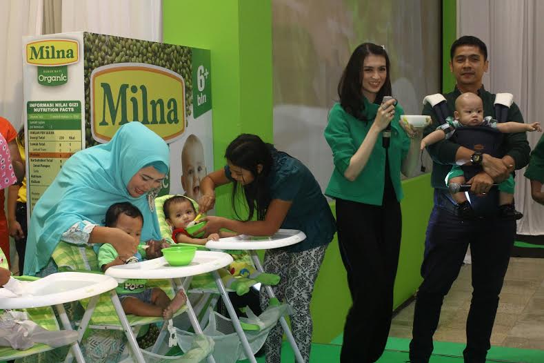 Momen Makan Pertama si Kecil Berdampak Bagi Tumbuh Kembangnya