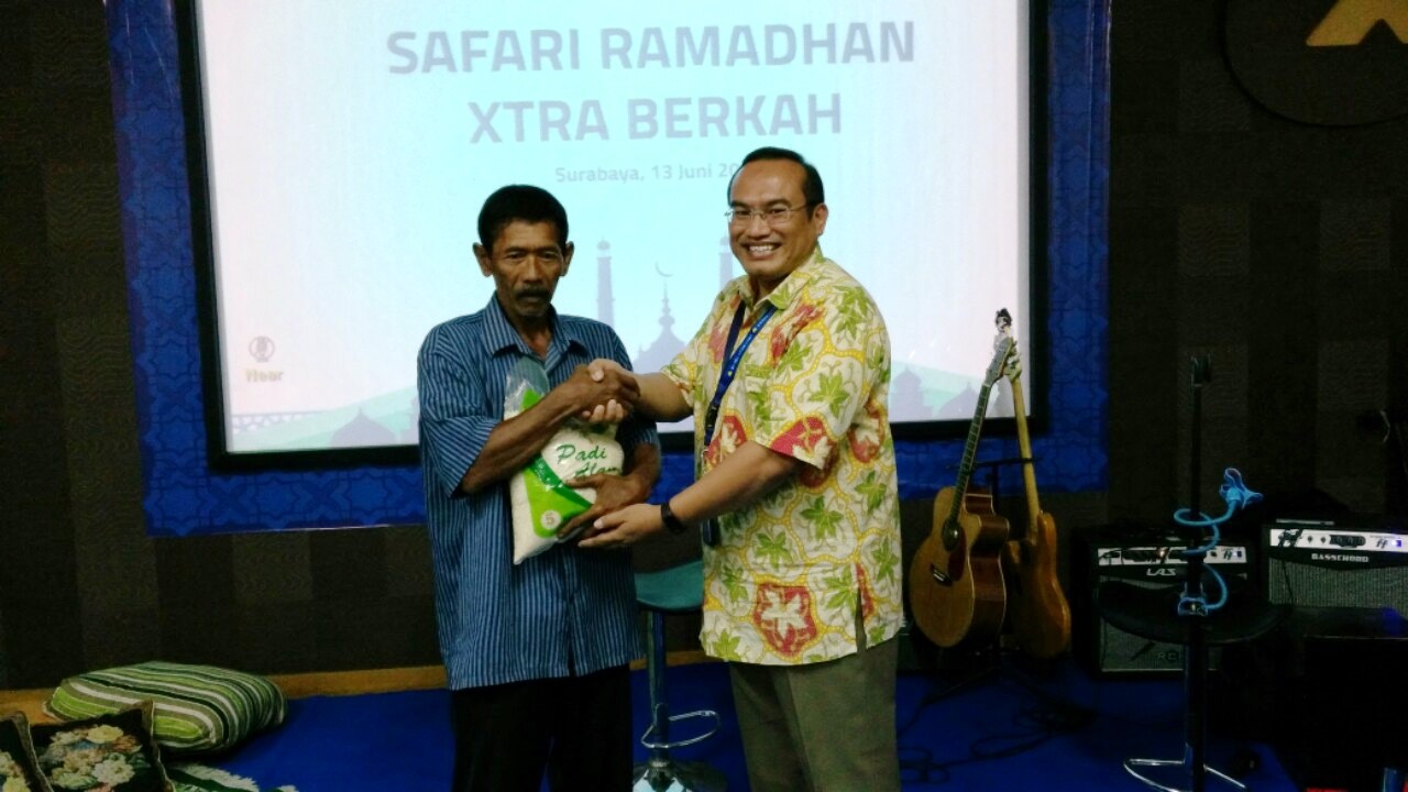 Tekan Harga Bahan Pokok, Bulog Jatim Laksanakan Operasi Pasar