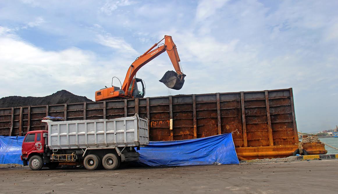 Kemenhub PastikanPelindo III Bisa Bongkar Muat Di Pelabuhannya