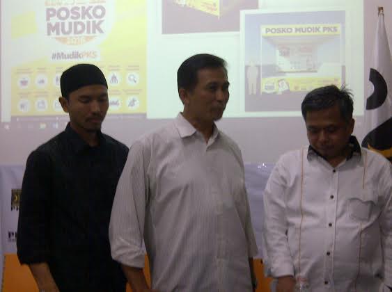 Sediakan Pijat Gratis,PKS Jatim Buka Posko Mudik Gratis Di Perbatasan