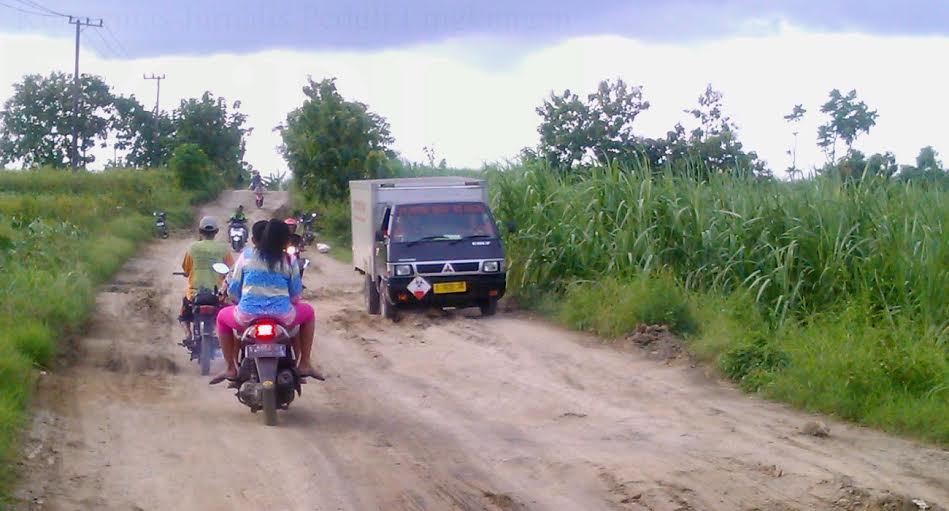 Perjuangan Warga Lakardowo Makin Ngawur