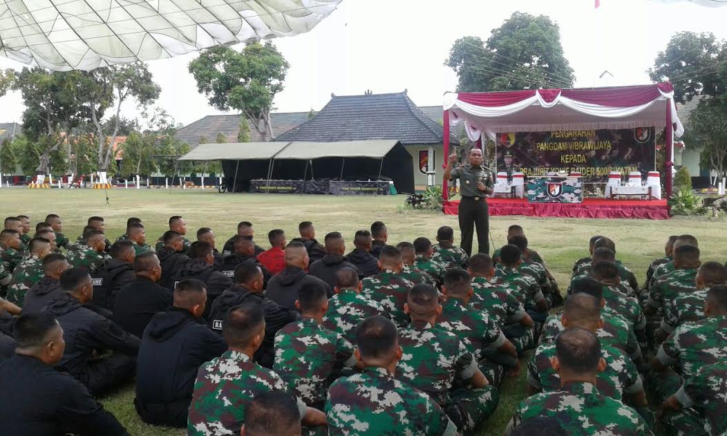 Pangdam V/Brawijaya Kunjungi Batalyon Pemukul Kodam