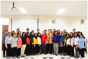Prof. Puruhito, Isi Kuliah Perdana Mahasiswa Baru Fakultas Kedokteran Ubaya