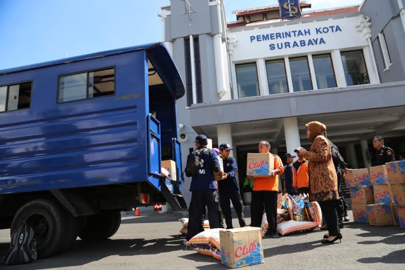 Prihatin Bencana Banjir Garut, Risma Kirim Bantuan