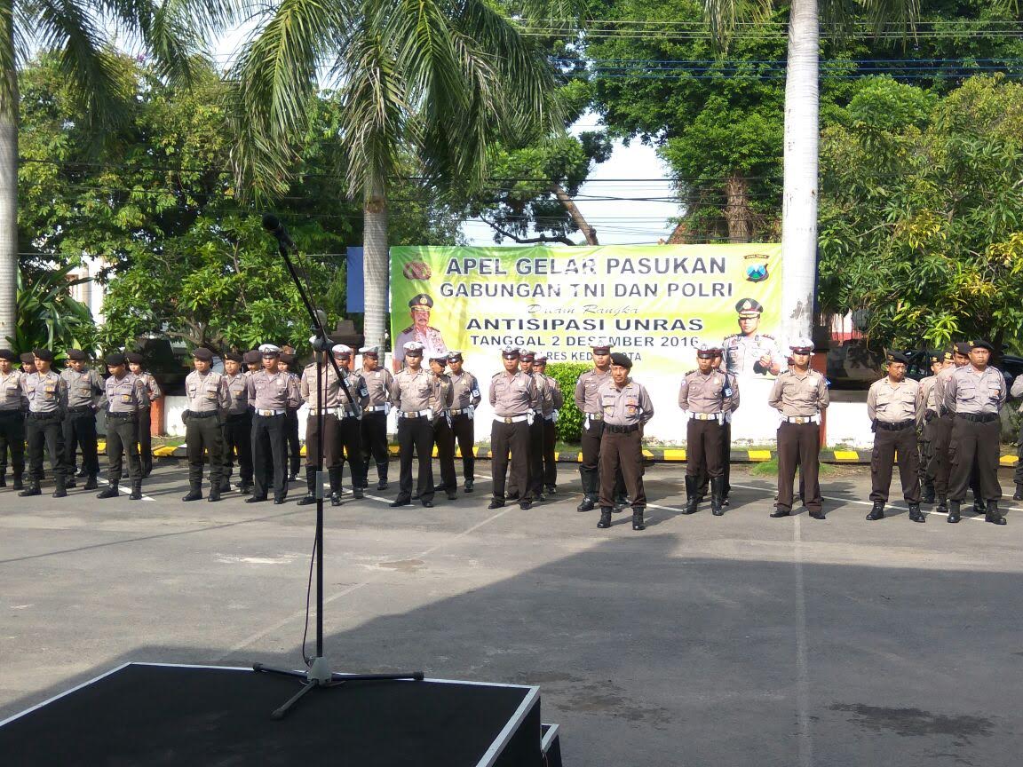TNI Polri Kediri Gelar Apel Gabungan, Antisipasi Pengerahan Massa pada Demo 212 Jakarta
