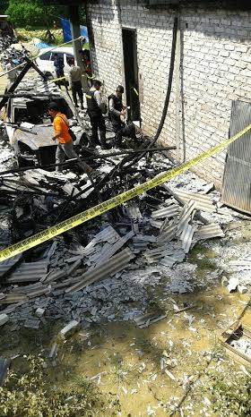 Mobil Dan Motor Kades Manoan Dibakar Orang Tak Dikenal