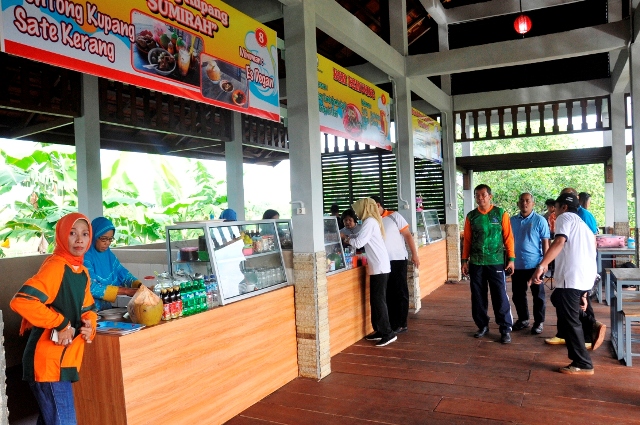 Sentra Kuliner Mangrove Berdayakan Nelayan Pesisir Surabaya