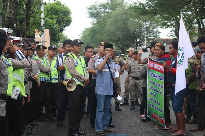 Hari Anti Korupsi, GEMPAR Tuntut Kejari Lumajang Ungkap Kasus Korupsi Di Lumajang