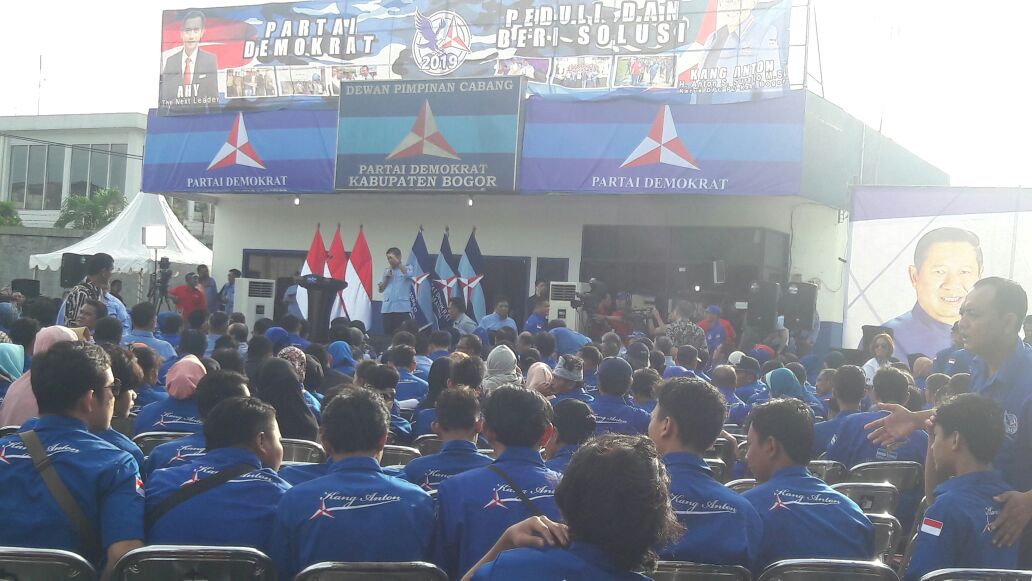 SBY Pidato Politik Awal Tahun 2018 di Depan Warga Desa Pakan Sari Bogor
