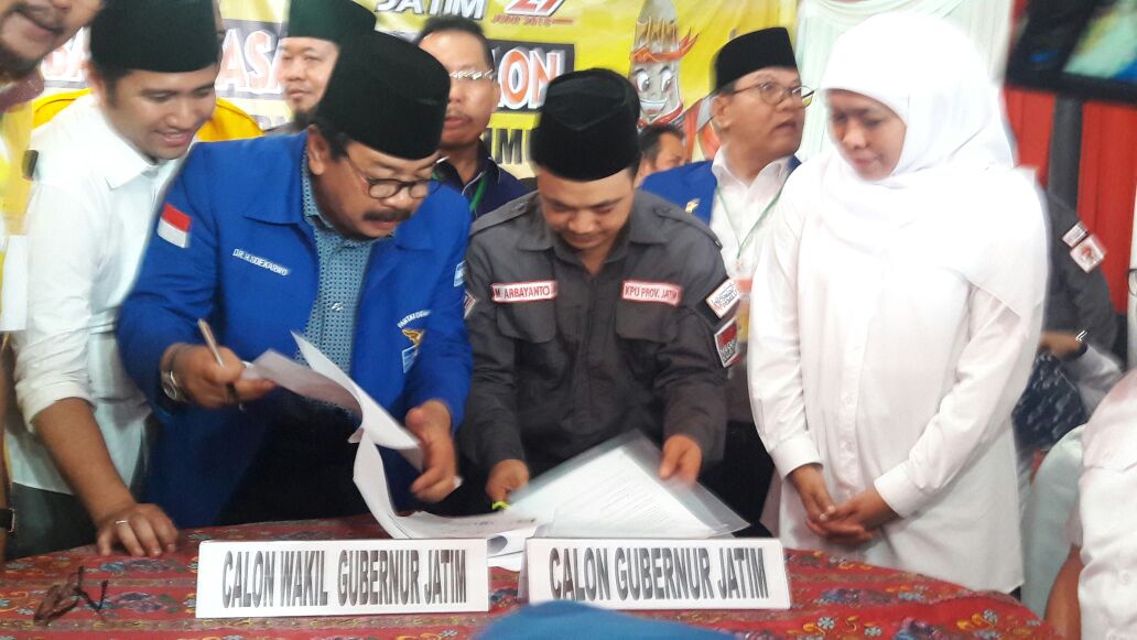 Daftar Didampingi Pakde Karwo, Berkas Khofifah-Emil Dinyatakan Lengkap