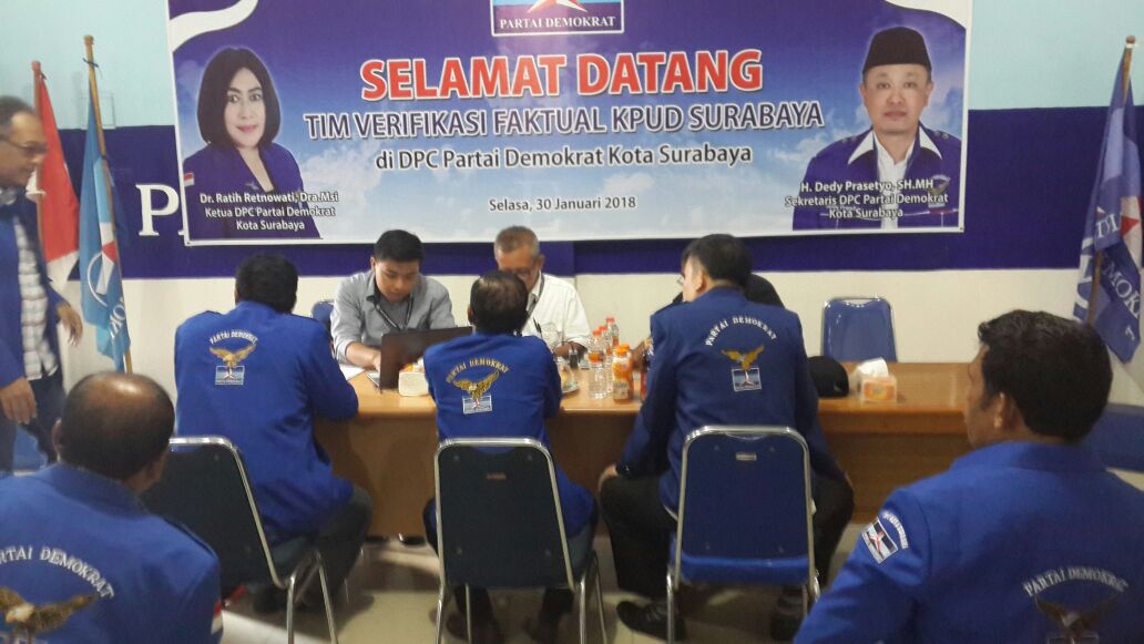 KPU Gelar Verifikasi Faktual di DPC Demokrat Surabaya