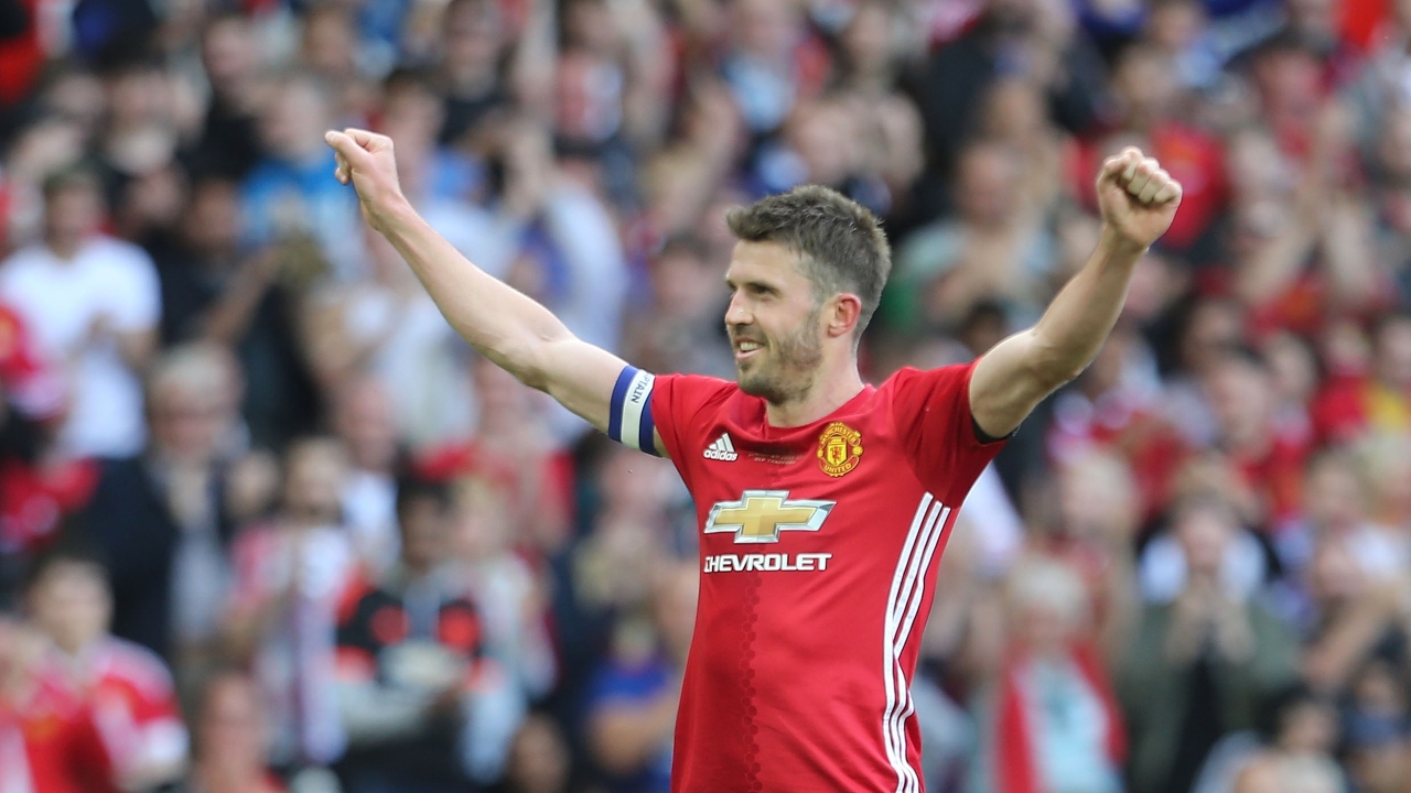 Mourinho Inginkan Carrick Jadi Staff Pelatih Setelah Pensiun