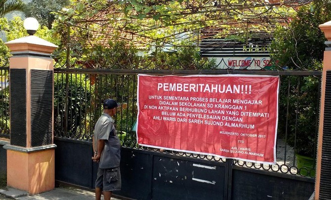 Sekolah Disegel Ahli Waris, Ratusan Siswa Di Mojokerto Tak Bisa Sekolah