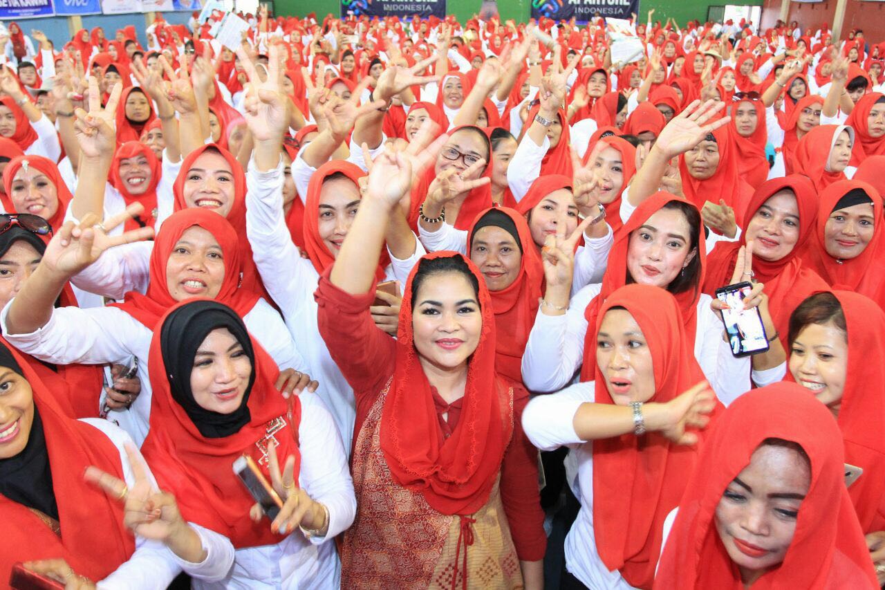Relawan Sarinah Pastikan Coblos Gus Ipul-Puti