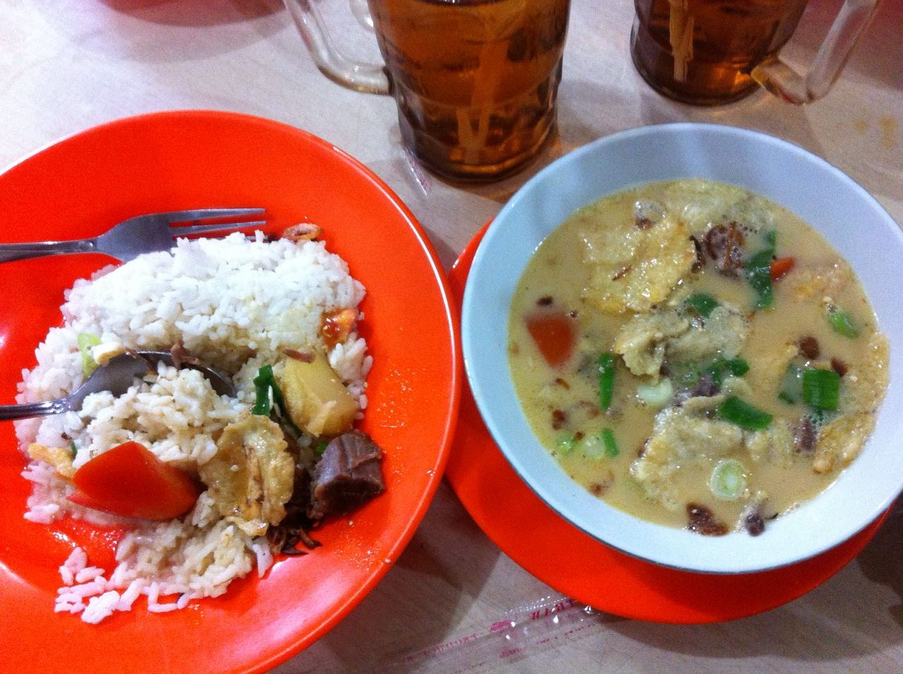 Soto Betawi ala Babe Jamsari yang gurih