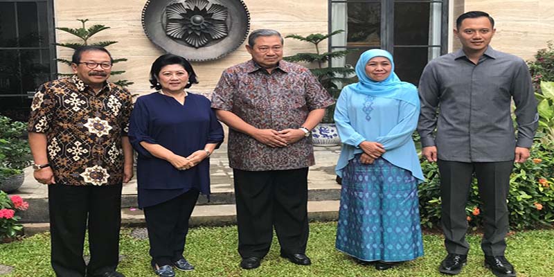 Bahas Strategi di Pilgub Jatim, SBY Bertemu Khofifah dan Pakde Karwo