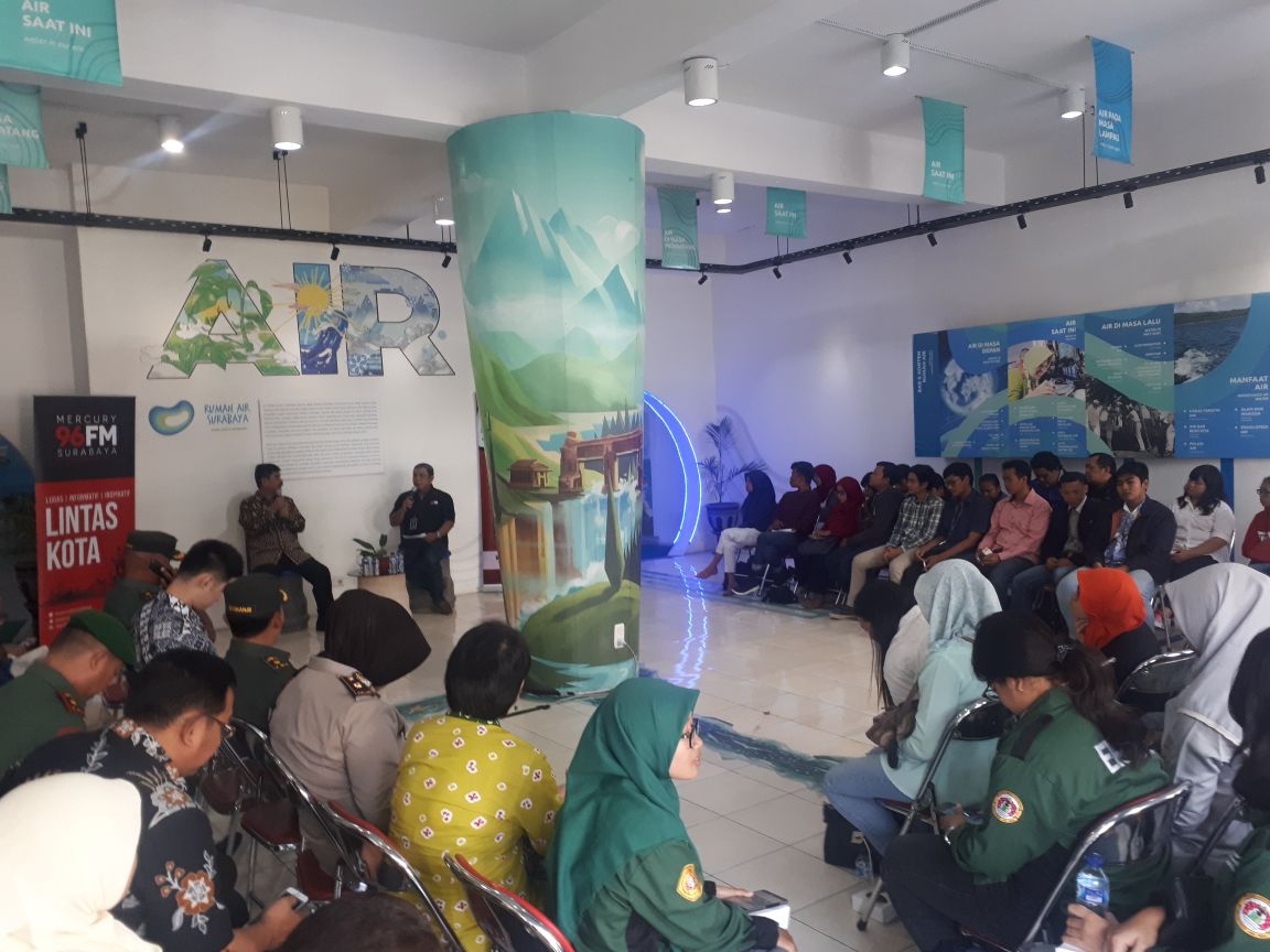 Hari Air Sedunia, PDAM Surya Sembada Kampanye Minum Air PDAM
