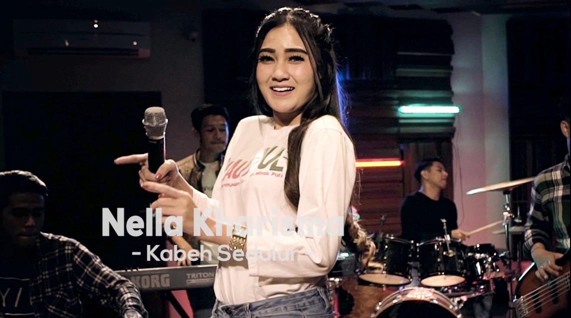 Nella Kharisma Luncurkan Jingle Gus Ipul-Mbak Puti