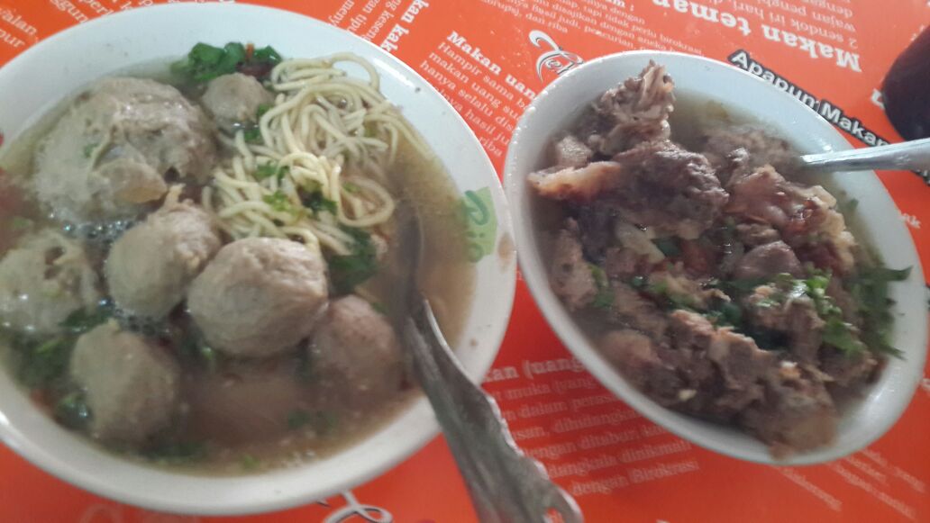 Bakso Urat H.Sukat Yang Manjakan Lidah Masyarakat Jambi