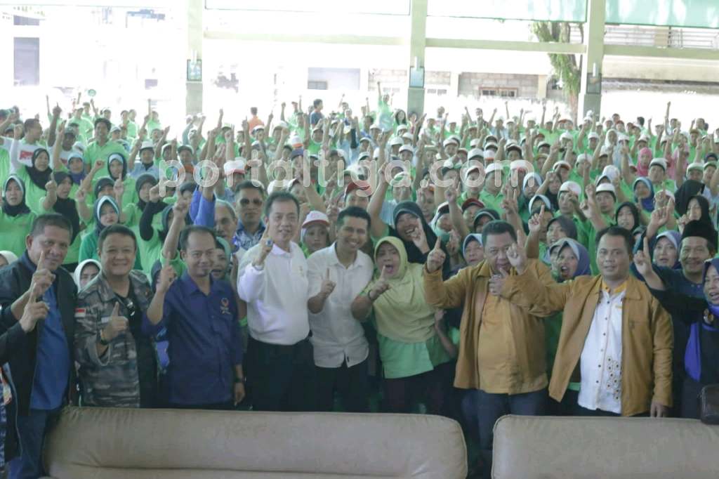 Didukung Ribuan Buruh Pabrik, Kemenangan Khofifah-Emil di Banyuwangi Kian Mantab