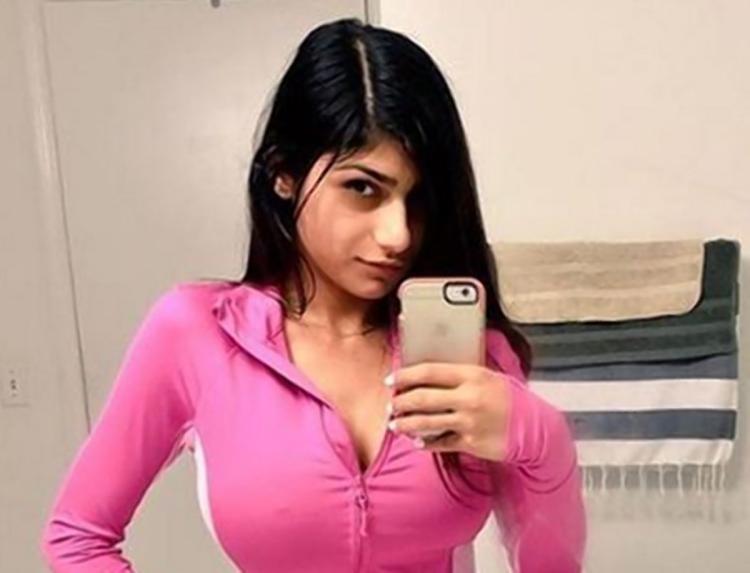 Mia Khalifa Bintang Film Panas Pensiun, Ini Alasannya