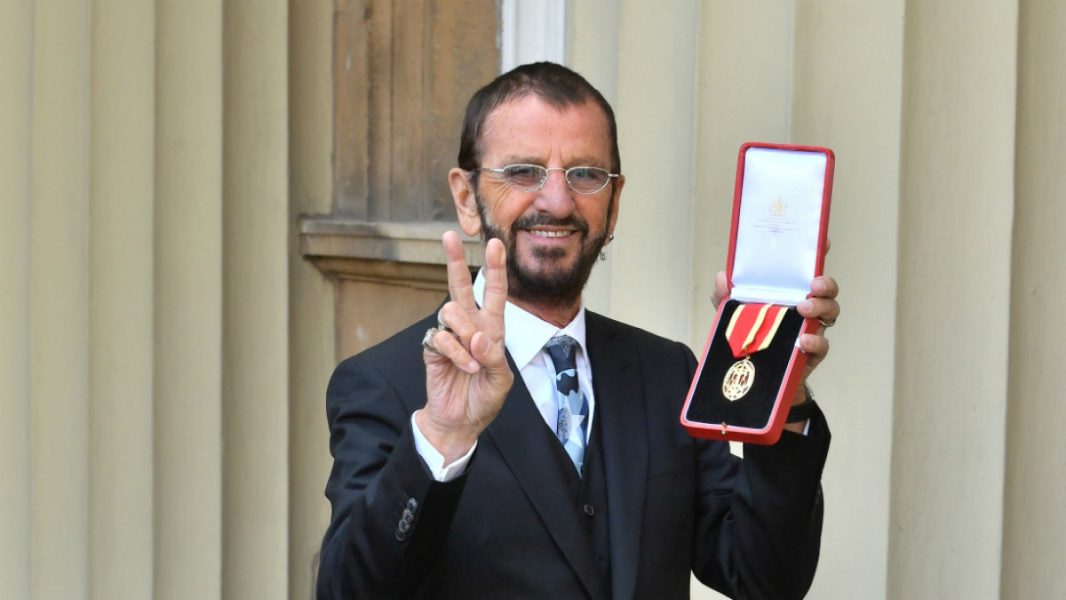 Drummer The Beatles Dapat Gelar Kebangsawanan Dari Pangeran