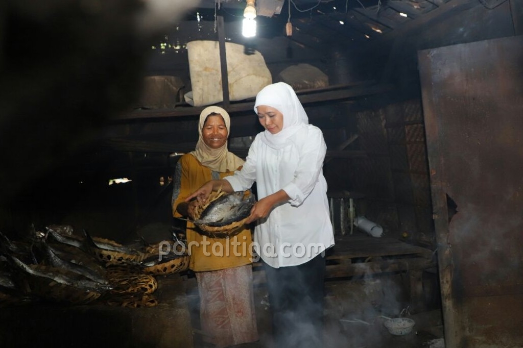 Khofifah Ajak Perempuan Indonesia Berkarya
