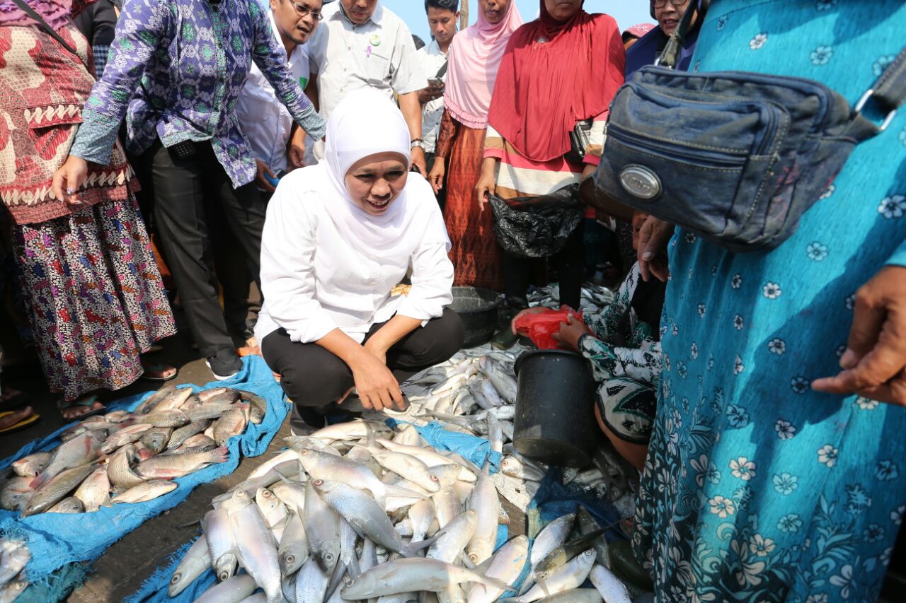Khofifah Siap Ubah Pasar Ikan Lamongan Seperti Plaza Ikan Korsel