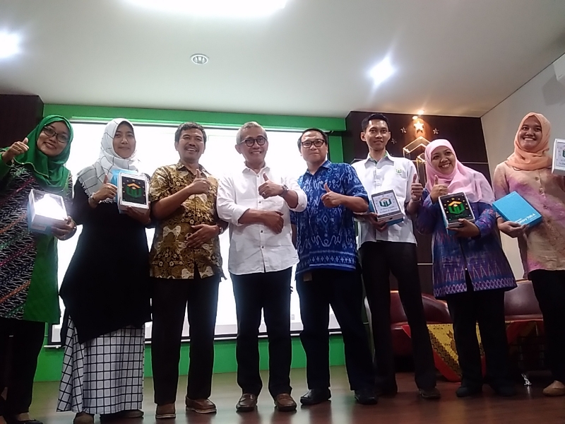 Hore Semua Maba Unusa Dapat Fasilitas Tablet E-Sorogan