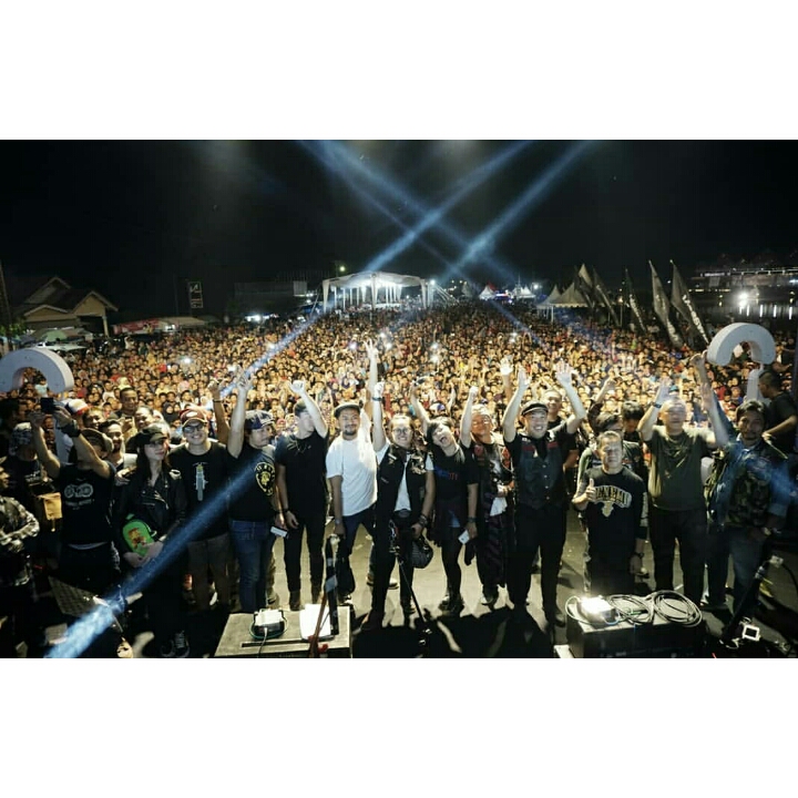Ribuan Bikers Motor Antik Indonesia Ramaikan Acara TubaBlaarrr MACI Lampung