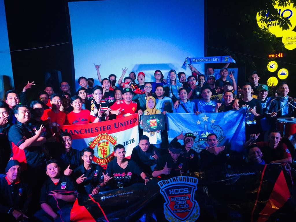 Meriahnya Manchester Festival 2018 di Yello Hotel Jemursari