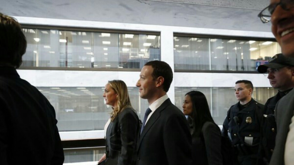 Parlemen AS Undang Mark Zuckerberg Soal Kebocoran Data Facebook