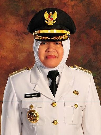 HUT Surabaya ke-725, Tri Rismaharini Ajak Masyarakat Surabaya Bangkit
