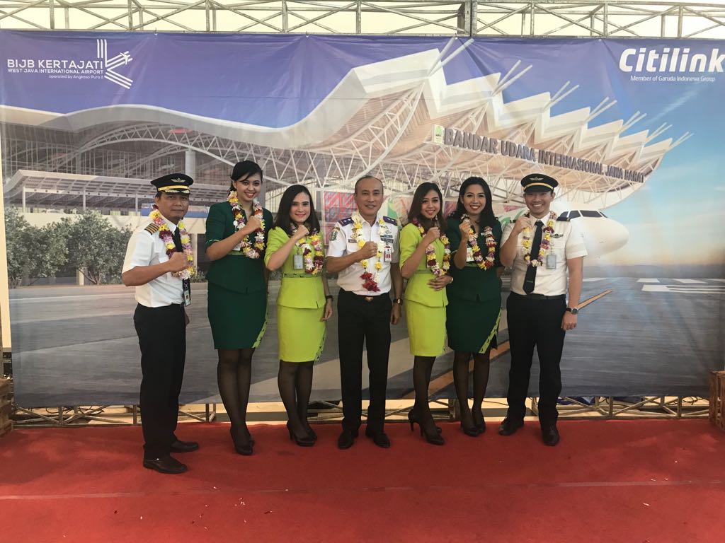 Kadishub Jatim Naik Penerbangan Komersial Perdana Bandara Kertajati-Juanda