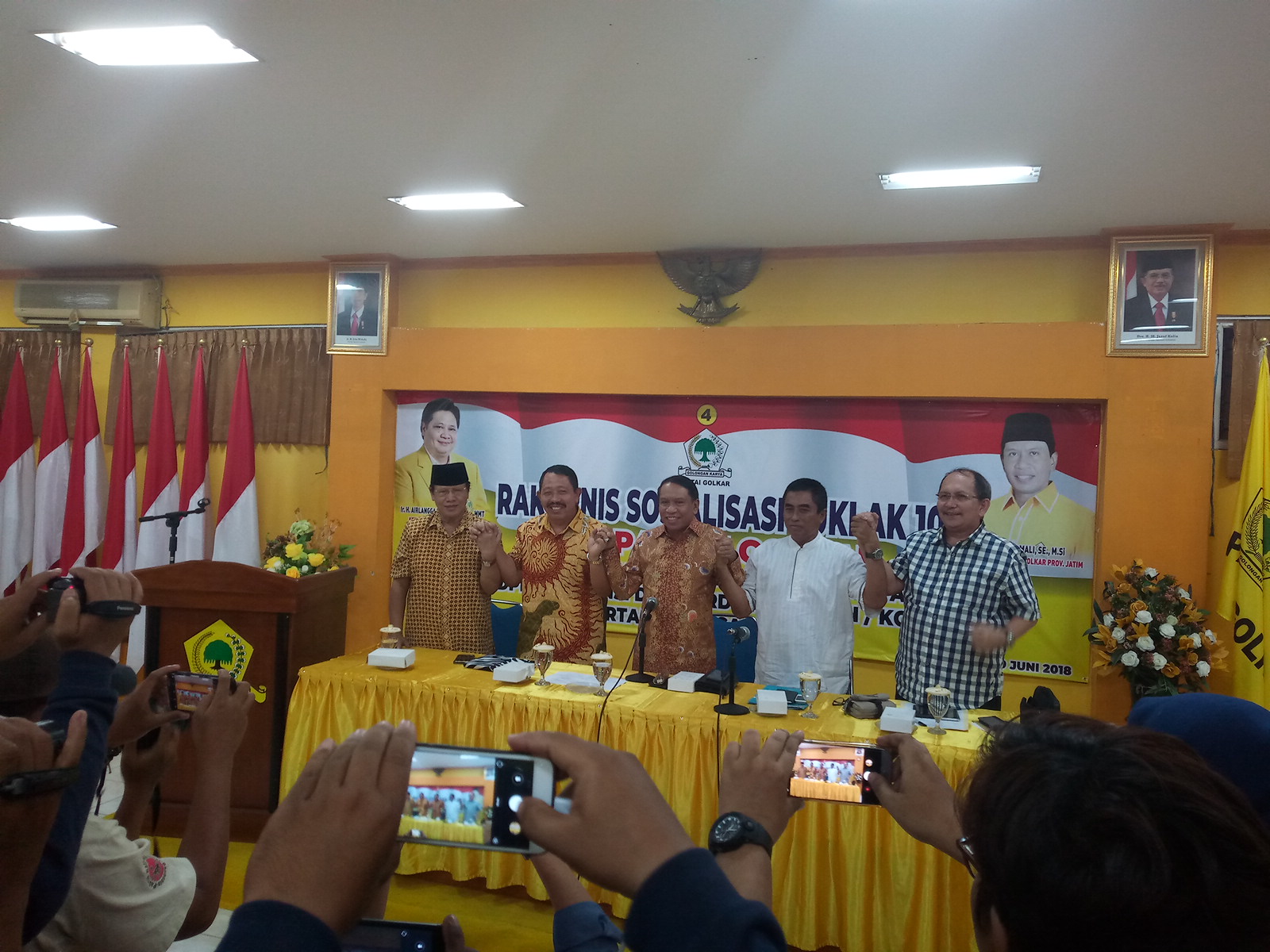 Duet Jenderal TNI Pimpin Satgasus Golkar Amankan Suara Khofifah-Emil