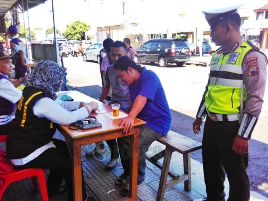 Jelang Arus Mudik, Petugas Gabungan Lakukan Operasi Bersih Narkoba Di Terminal Kambang Putih