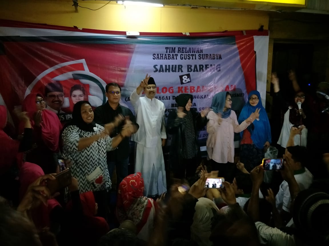 Risma Ajak Warga Surabaya Pilih Gus Ipul-Puti