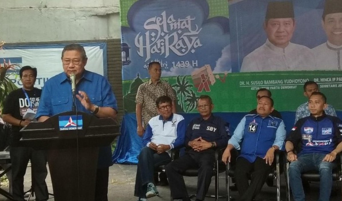 SBY Resmikan Gerakan Pasar Murah Partai Demokrat