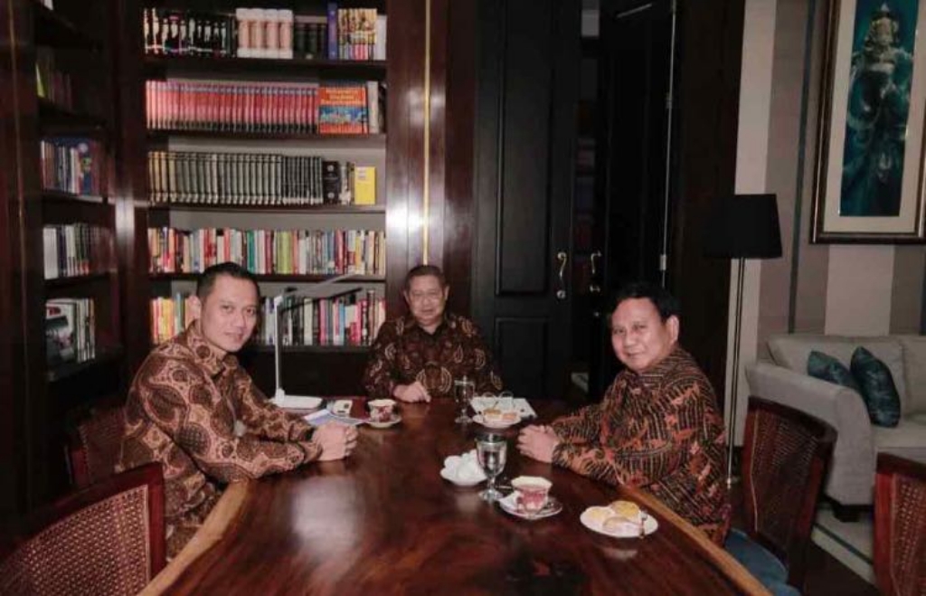 SBY Bertemu Prabowo, Duduk Satu Meja dengan AHY