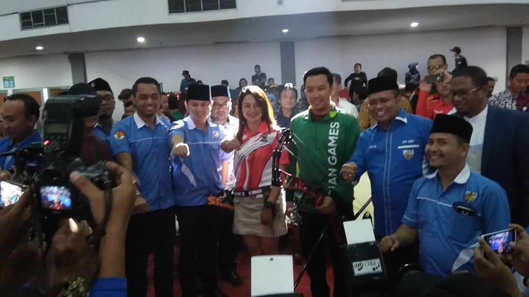 Menpora Hadiri Countdown Asian Games Bersama Atlet Panahan Cantik