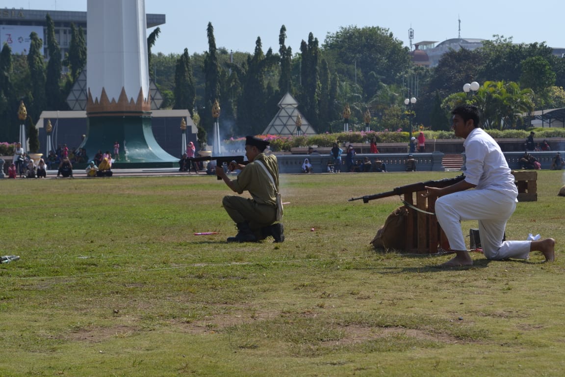 Drama Teatrikal Pertempuran Mulyorejo Meriahkan HUT RI ke-73 di Tugu Pahlawan