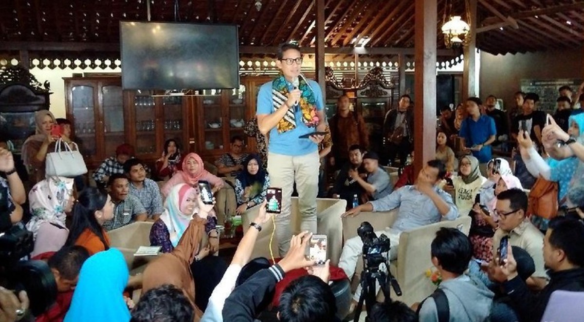 Kunjungi Anak Muda Dan Emak-emak, Sandiaga Berikan Tips Sukses Berwirausaha