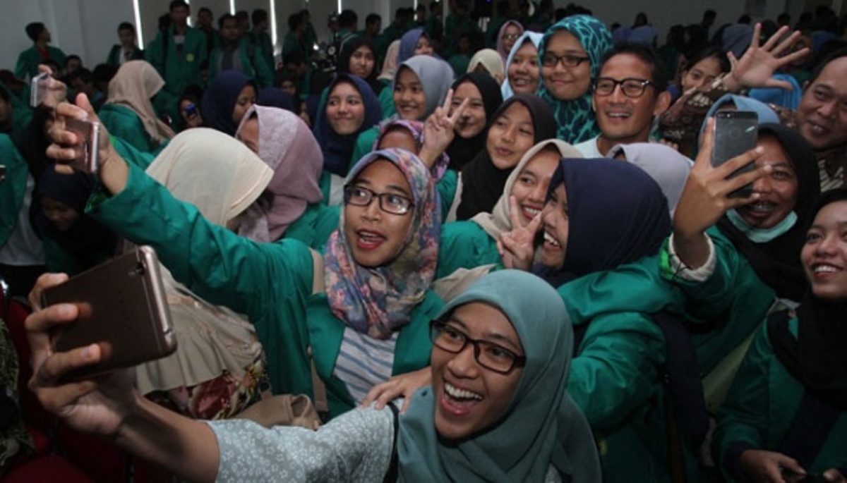 Sandiaga Datang, Mahasiswa Histeris